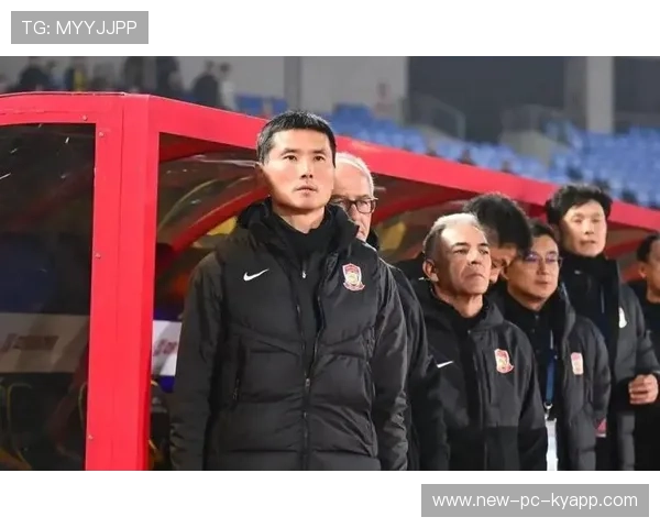 国足教练组战术调整见效，阵容更具竞争力，2021国足教练组成员