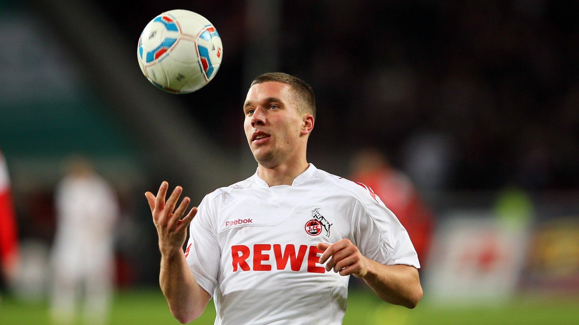 国际田径联合会推广青少年运动普及项目，青少年田径锦标赛